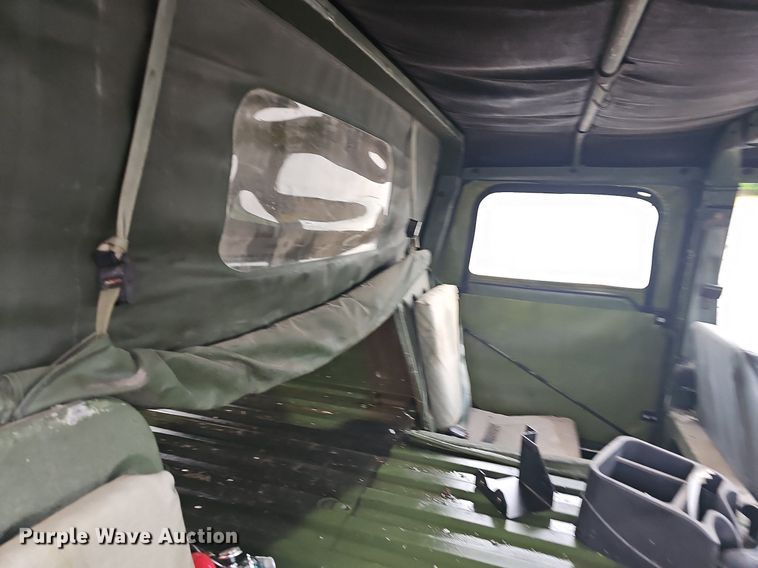 image for item NT9772 1991 AM General M1038 HUMVEE