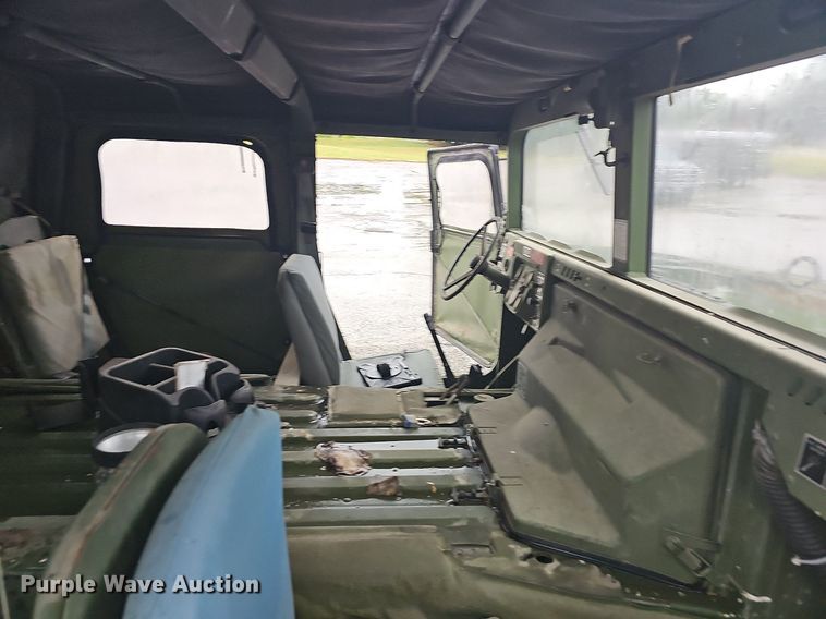 image for item NT9772 1991 AM General M1038 HUMVEE