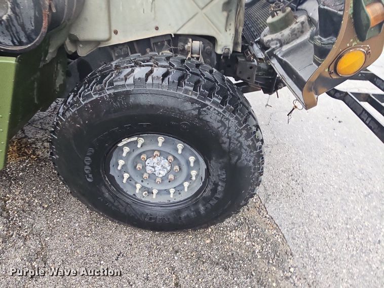 image for item NT9772 1991 AM General M1038 HUMVEE