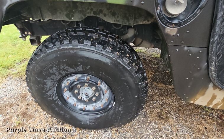 image for item NT9772 1991 AM General M1038 HUMVEE
