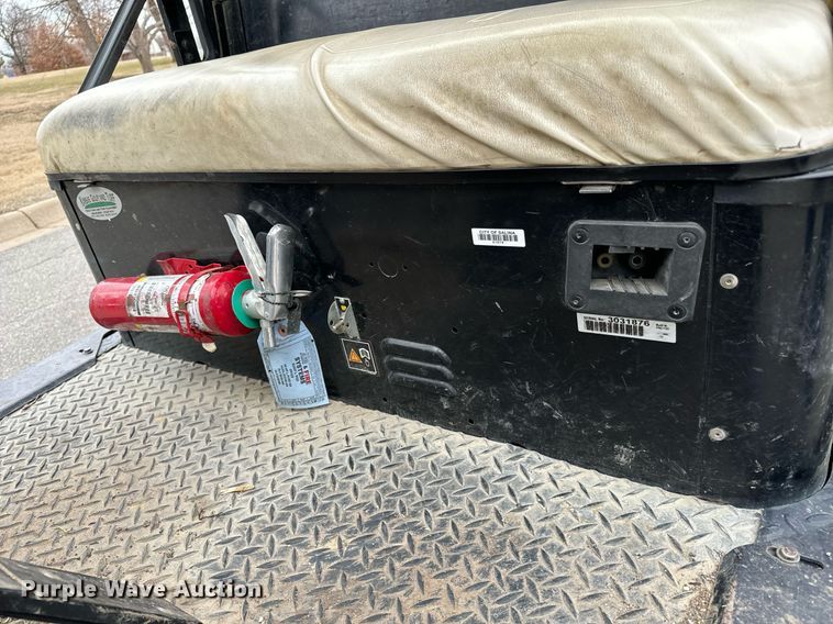 image for item NU9309 Cushman  Hauler 1200X golf cart