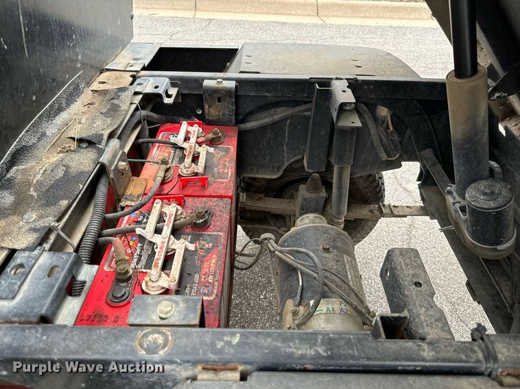 image for item NU9309 Cushman  Hauler 1200X golf cart