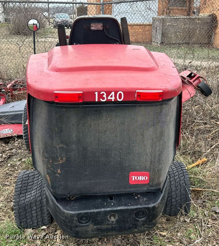 image for item NU9311 Toro Groundsmaster 455-D lawn mower