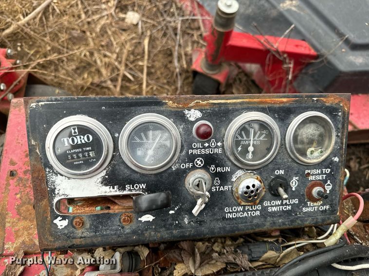 image for item NU9313 Toro Groundsmaster 325D lawn mower