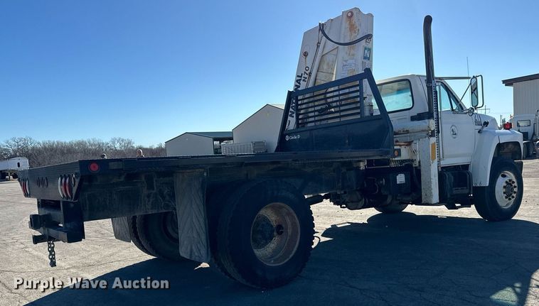 image for item NU9322 1990 Ford F800 crane truck