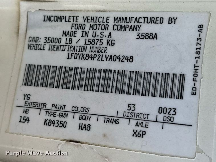 image for item NU9322 1990 Ford F800 crane truck