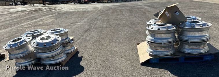 image for item NU9324 (16) Alcoa wheels