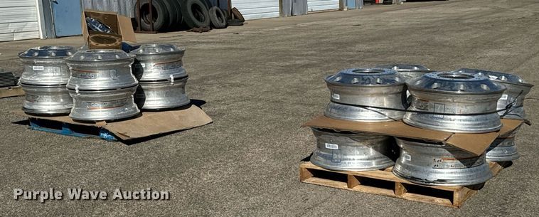 image for item NU9324 (16) Alcoa wheels