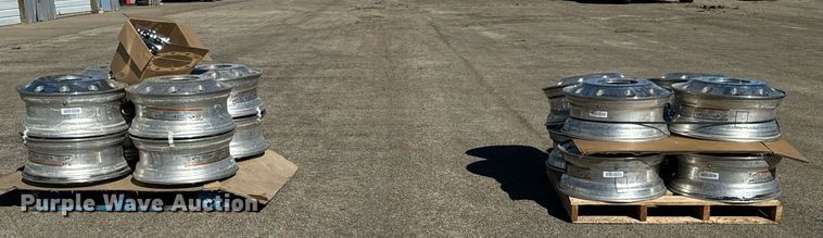 image for item NU9324 (16) Alcoa wheels