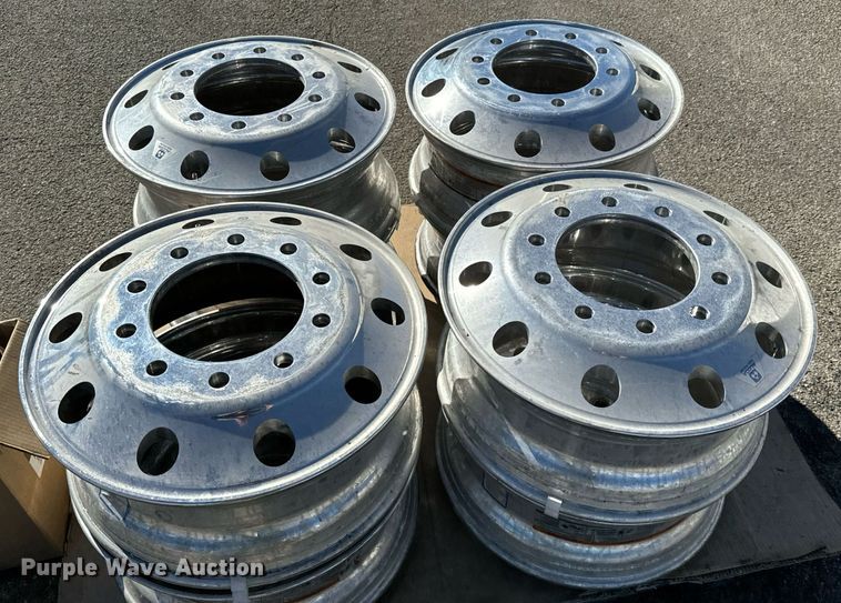 image for item NU9324 (16) Alcoa wheels