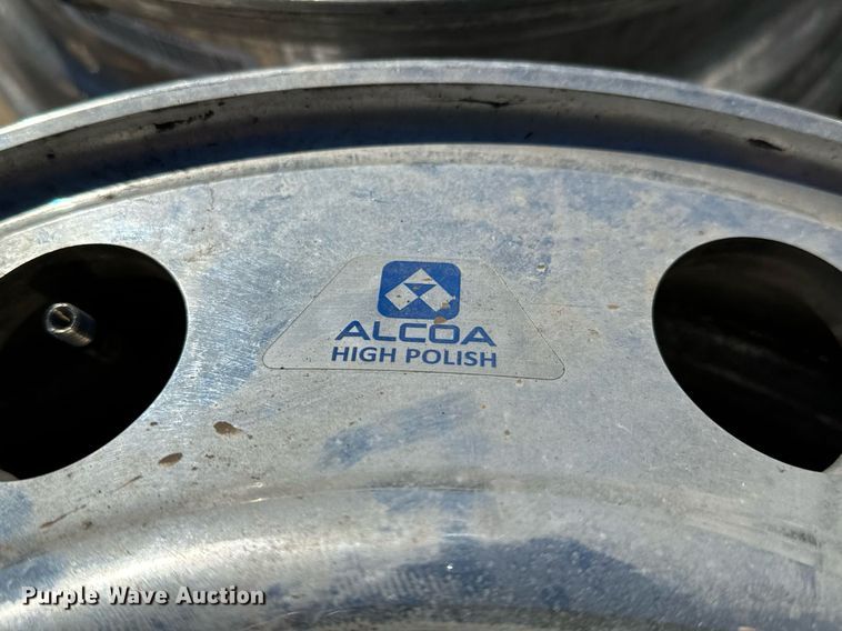 image for item NU9324 (16) Alcoa wheels