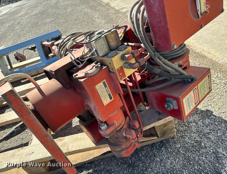 image for item NU9326 Koenig C26 truck mounted crane