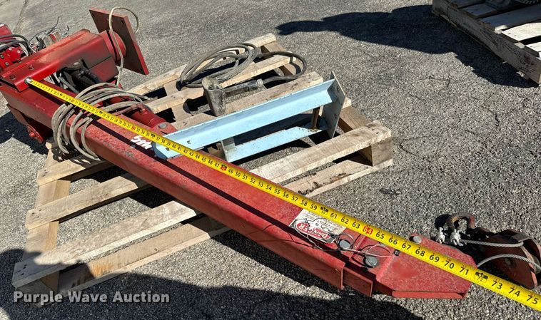 image for item NU9326 Koenig C26 truck mounted crane