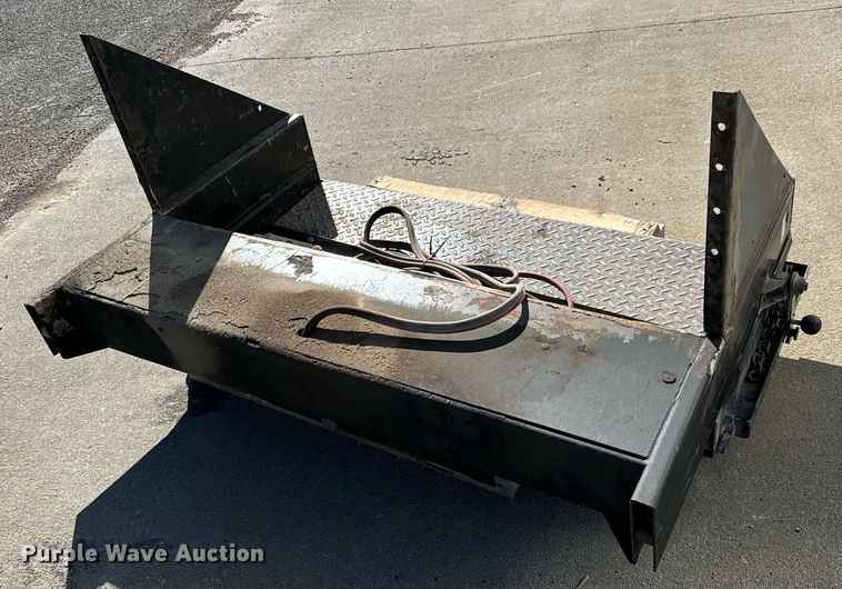 image for item NU9327 Tommy Gate  48 endgate lift