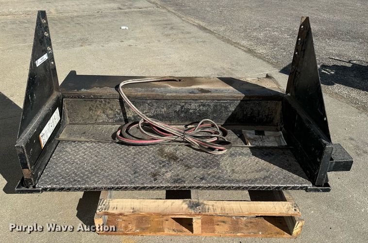 image for item NU9327 Tommy Gate  48 endgate lift