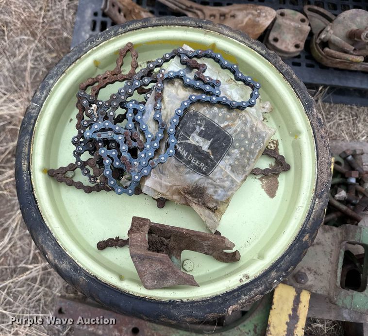 image for item OA9535 John Deere planter