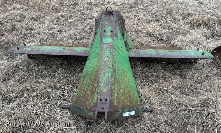 image for item OA9539 John Deere three point blade