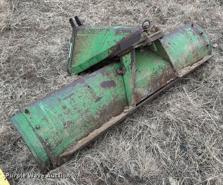 image for item OA9539 John Deere three point blade