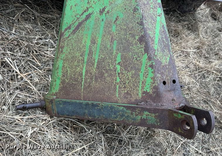 image for item OA9539 John Deere three point blade