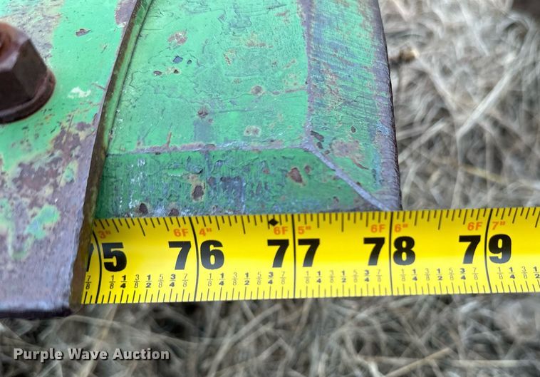 image for item OA9539 John Deere three point blade