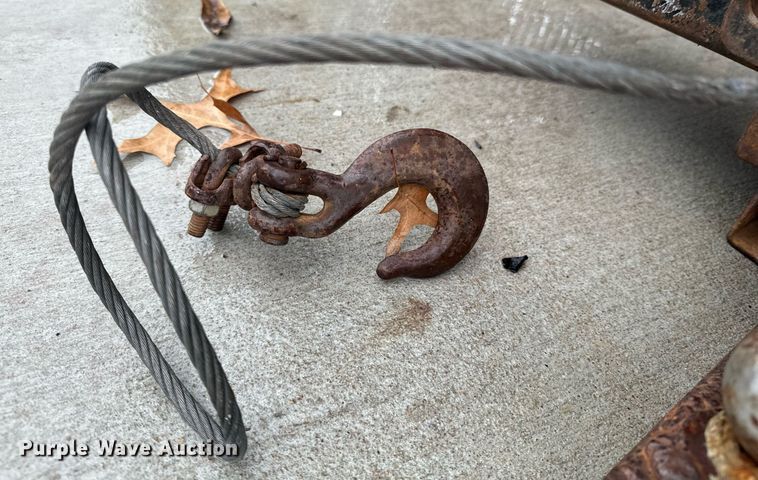 image for item OD9983 Jeep winch