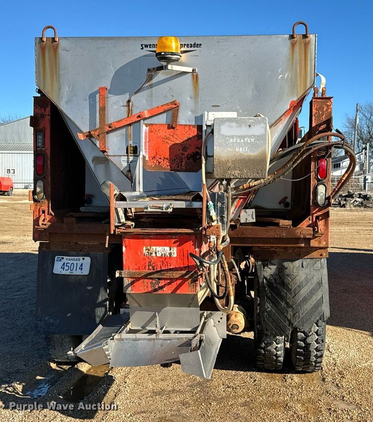 image for item OD9992 1995 Ford L8000 dump truck