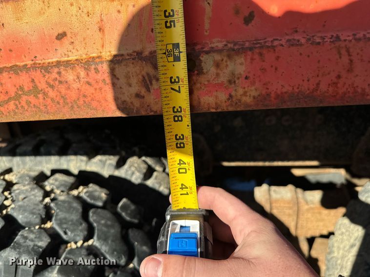 image for item OD9992 1995 Ford L8000 dump truck