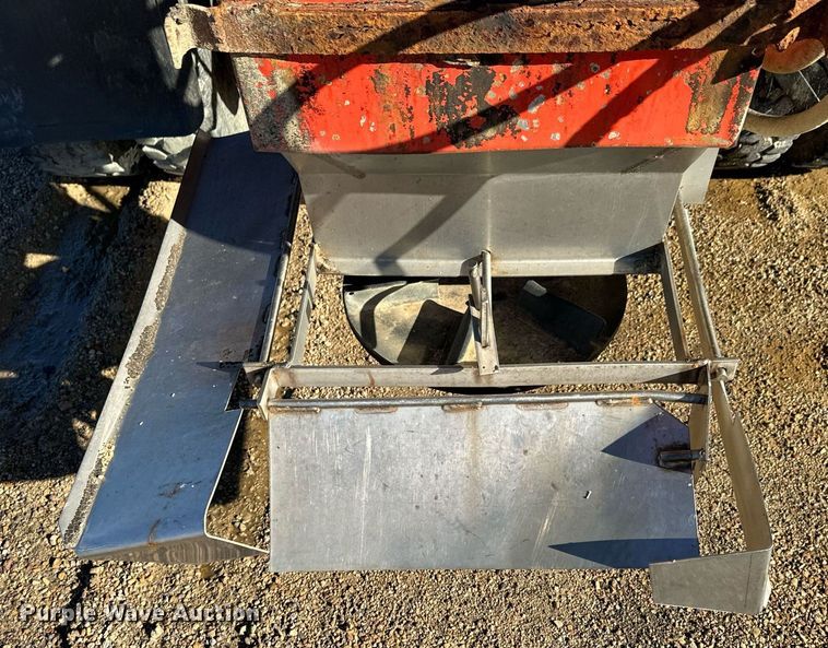 image for item OD9992 1995 Ford L8000 dump truck