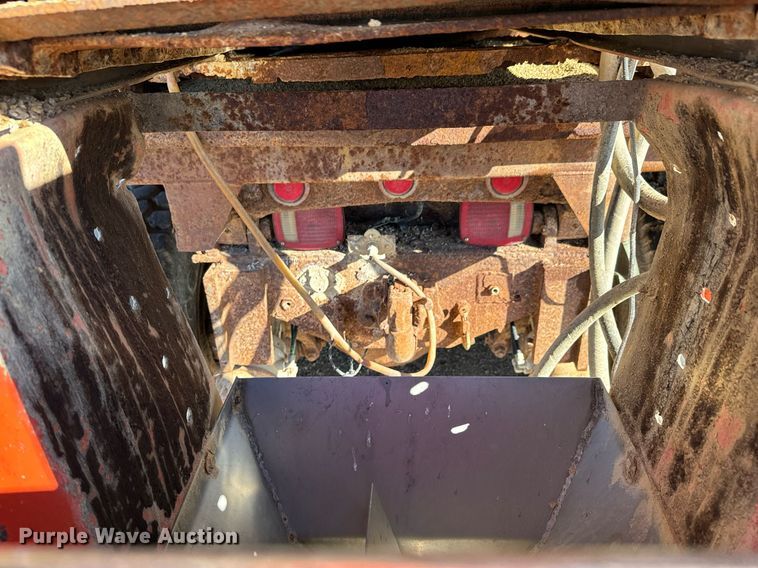 image for item OD9992 1995 Ford L8000 dump truck