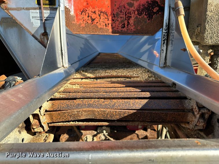 image for item OD9992 1995 Ford L8000 dump truck