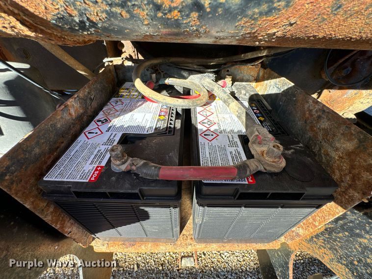 image for item OD9992 1995 Ford L8000 dump truck