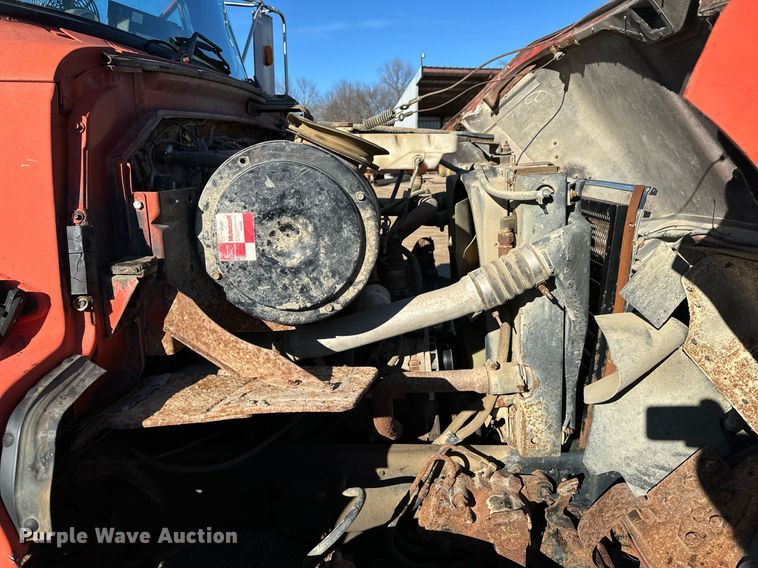 image for item OD9992 1995 Ford L8000 dump truck