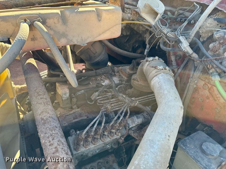 image for item OD9992 1995 Ford L8000 dump truck