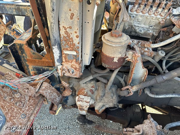 image for item OD9992 1995 Ford L8000 dump truck