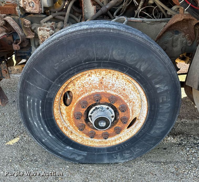 image for item OD9992 1995 Ford L8000 dump truck