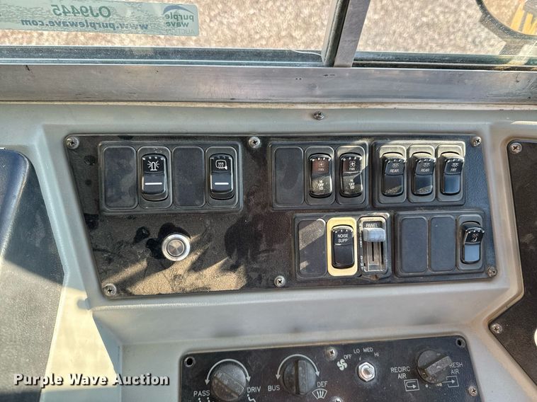 image for item OJ9445 2008 Bluebird Vision school bus