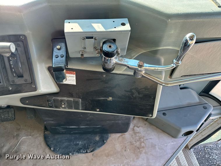 image for item OJ9445 2008 Bluebird Vision school bus