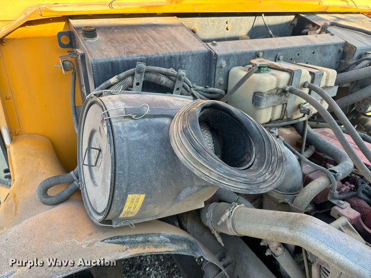 image for item OJ9445 2008 Bluebird Vision school bus