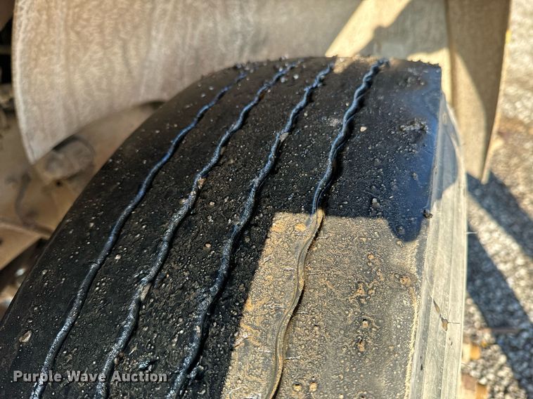 image for item OJ9445 2008 Bluebird Vision school bus