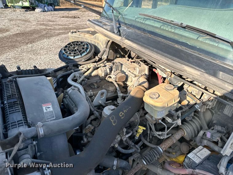 image for item OJ9446 2011 Thomas B2 school bus