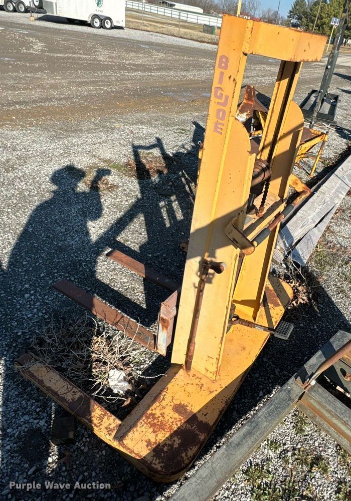 image for item OJ9448 Big Joe 21A50 pallet jack