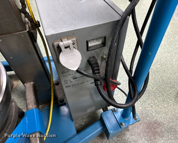 image for item OJ9452 Hobart V1401 mixer