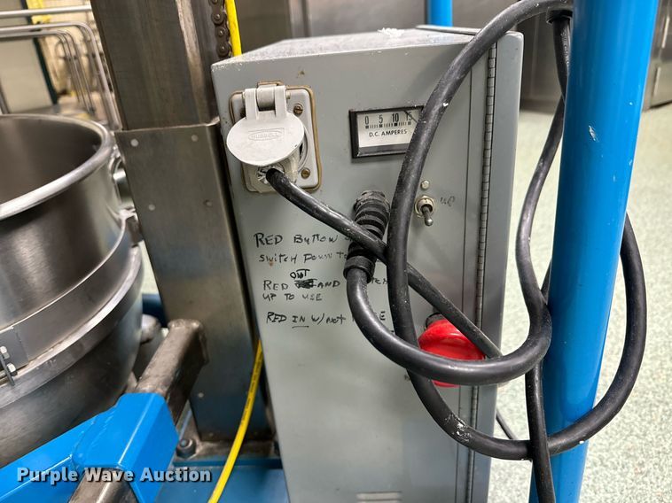 image for item OJ9452 Hobart V1401 mixer