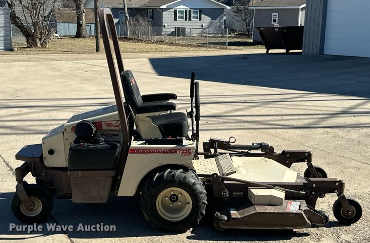 image for item OJ9454 Grasshopper 725D ZTR lawn mower