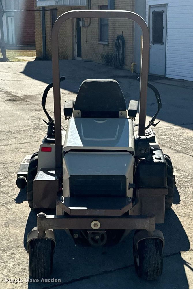 image for item OJ9454 Grasshopper 725D ZTR lawn mower