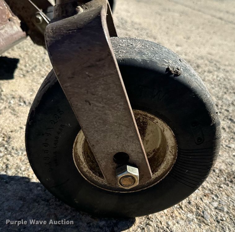 image for item OJ9454 Grasshopper 725D ZTR lawn mower