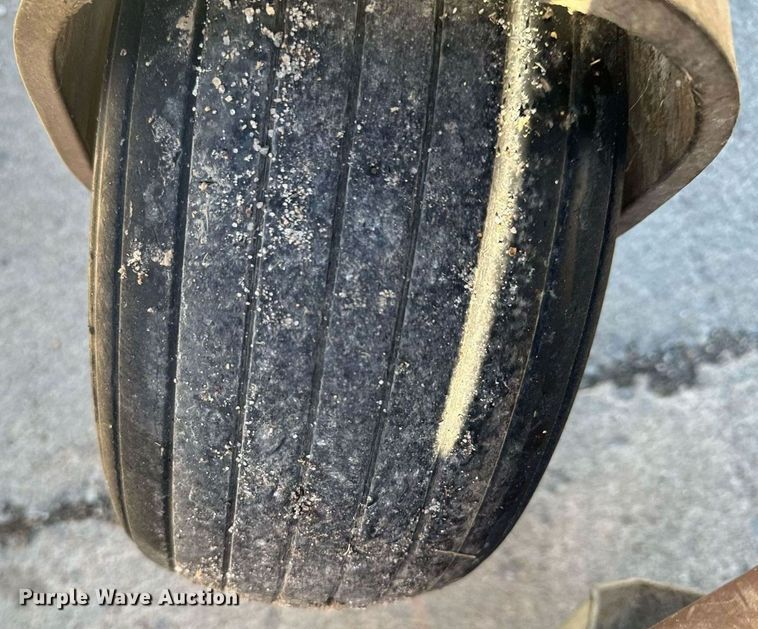 image for item OJ9454 Grasshopper 725D ZTR lawn mower