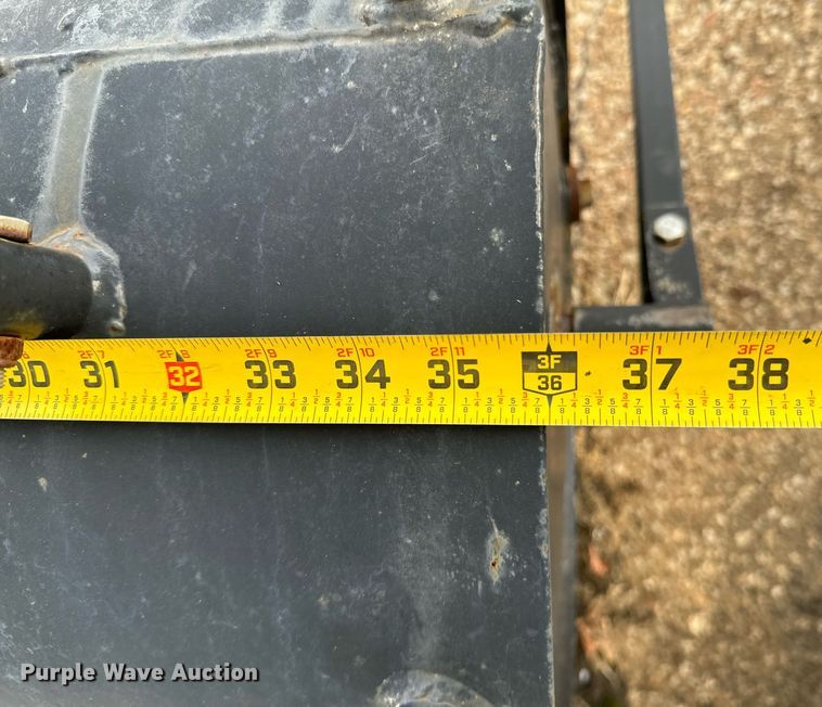 image for item OJ9460 Lawn tractor attachments