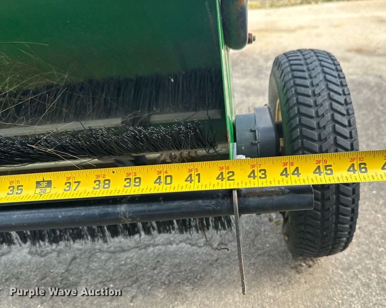 image for item OJ9460 Lawn tractor attachments