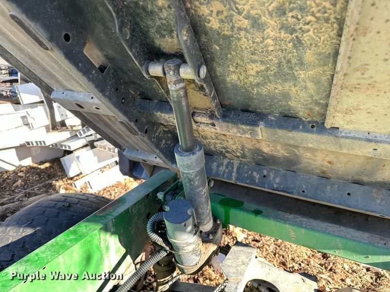 image for item OM9756 2011 John Deere  Gator TX 4X2 utility vehicle